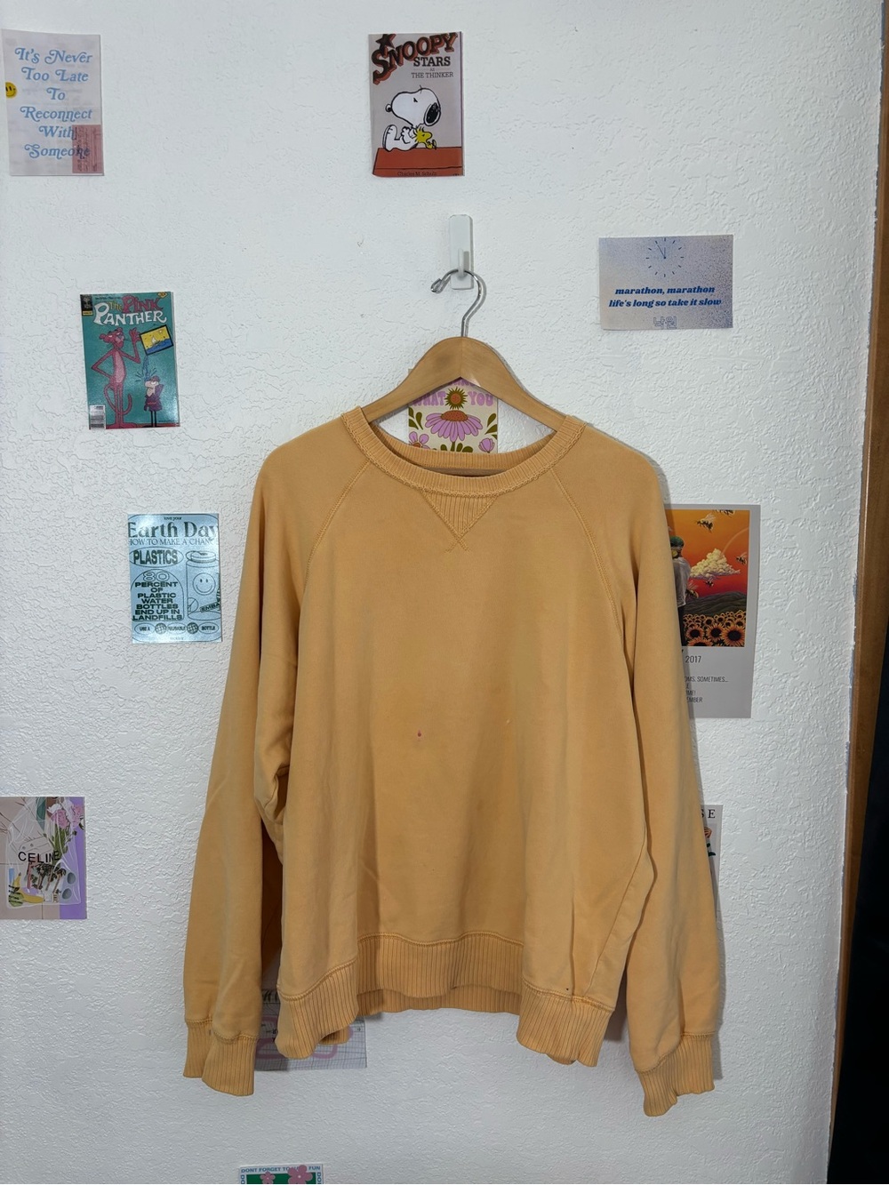 American Eagle Outfitters Men's Crewneck Sweatshirt - Mustard